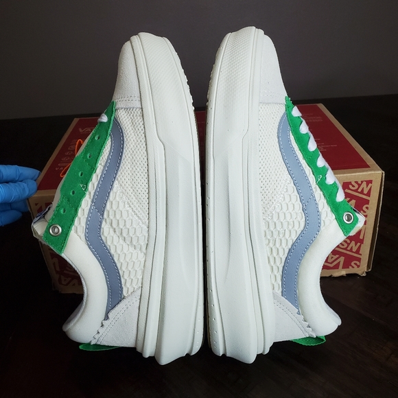Vans Old Skool Overt Marshmallow/Multi Women Size 9, Men Size 7.5 - Picture 4 of 12